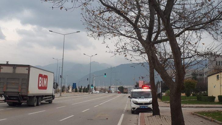 Denizli polisi kısıtlamada kuş uçurtmuyor G5