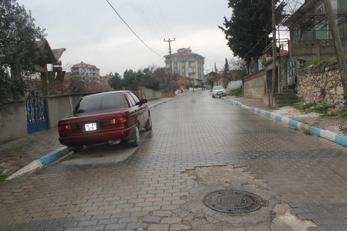 Manyas&rsquo;ta cadde ve yollar boşaldı
