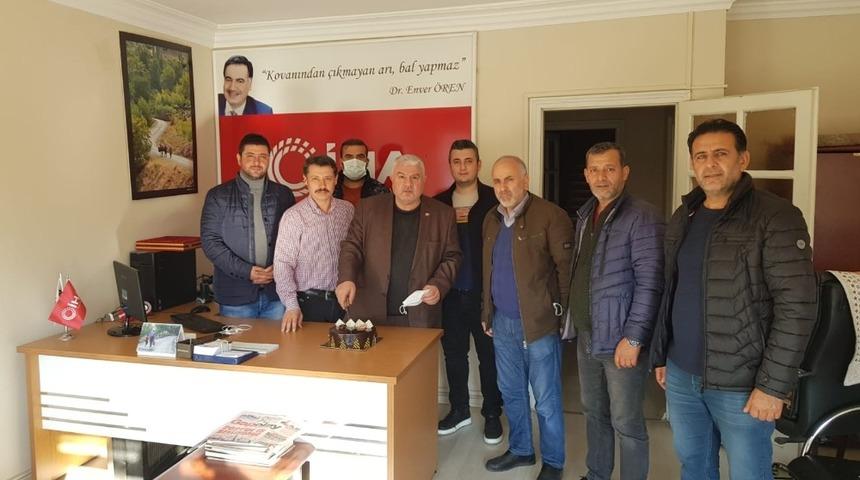 10 Ocak Gazeteciler G&uuml;n&uuml;n&uuml; pasta keserek kutladılar