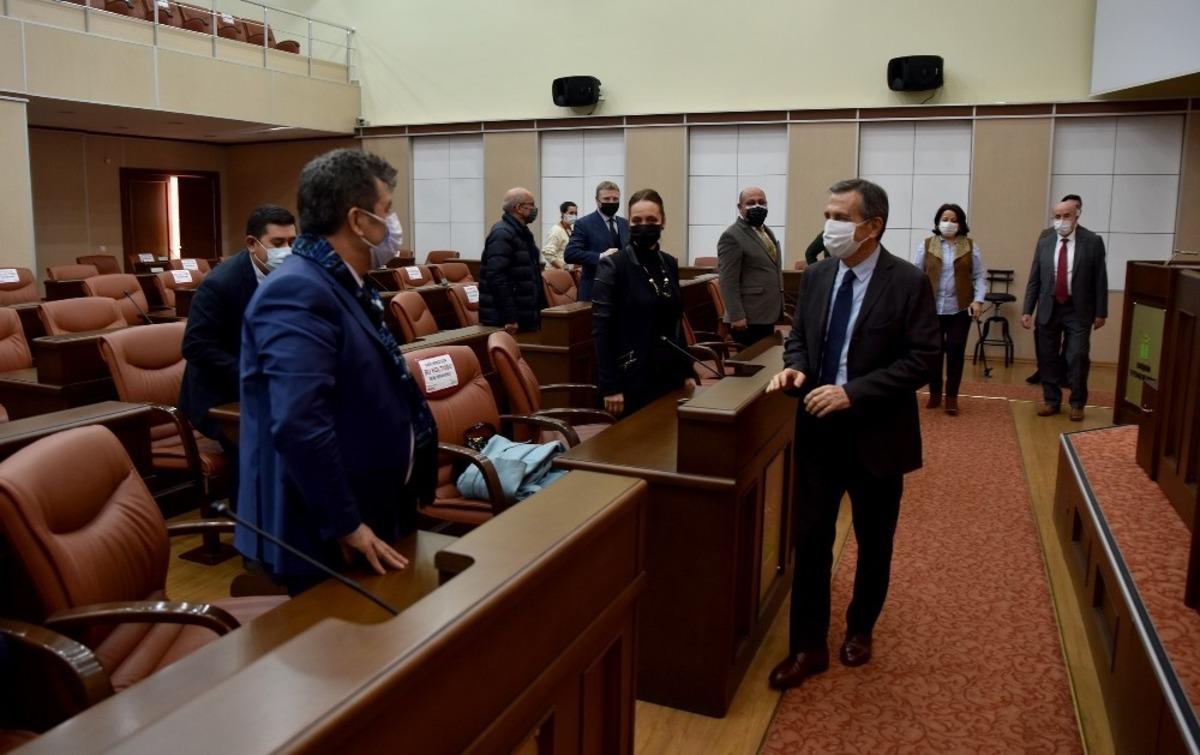 Tepebaşı&rsquo;ndan zor durumdaki esnafa destek