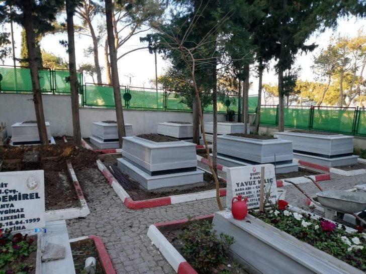 Şehit mezarları Marmara mermeri ile yenileniyor G2