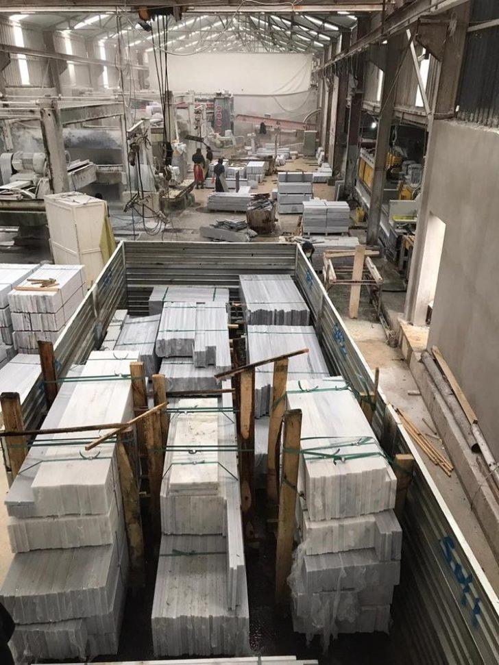 Şehit mezarları Marmara mermeri ile yenileniyor G4