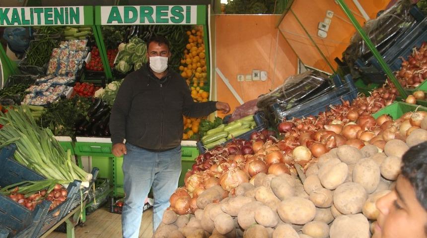 Suriye sınırında sokağa &ccedil;ıkma sessizliği