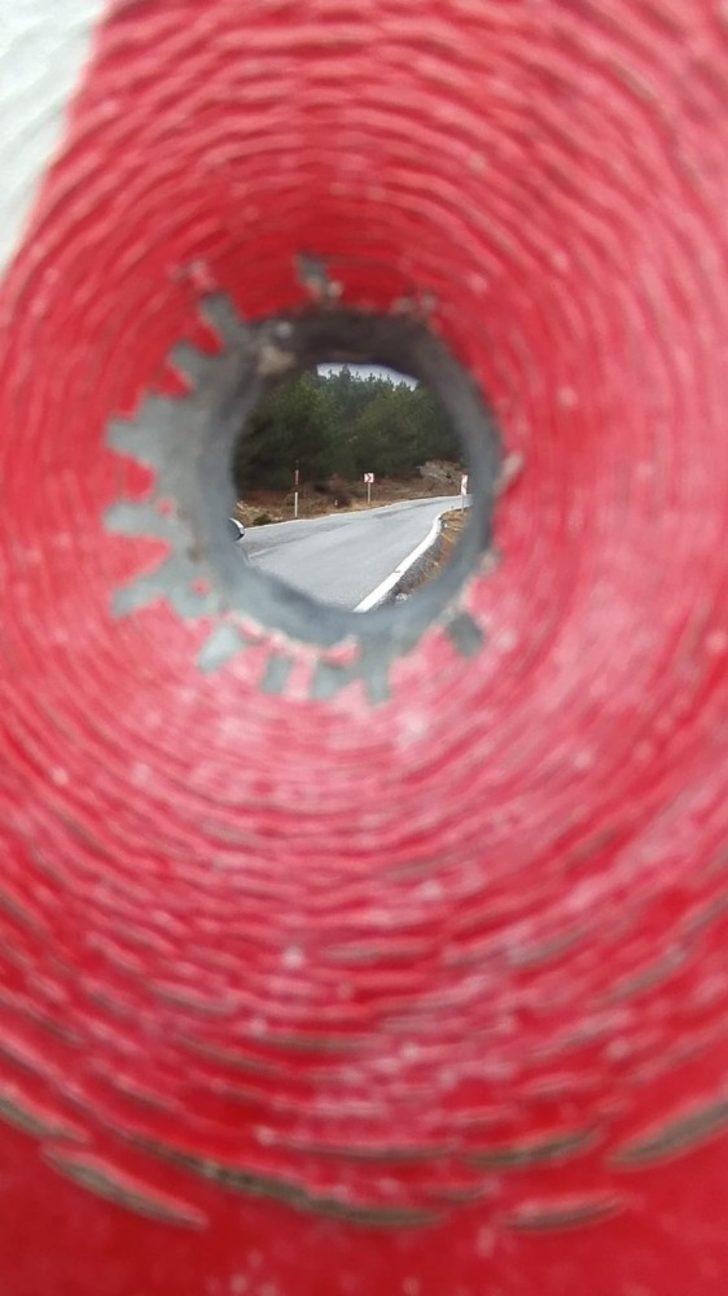 Yön levhaları hedef tahtası oldu G3