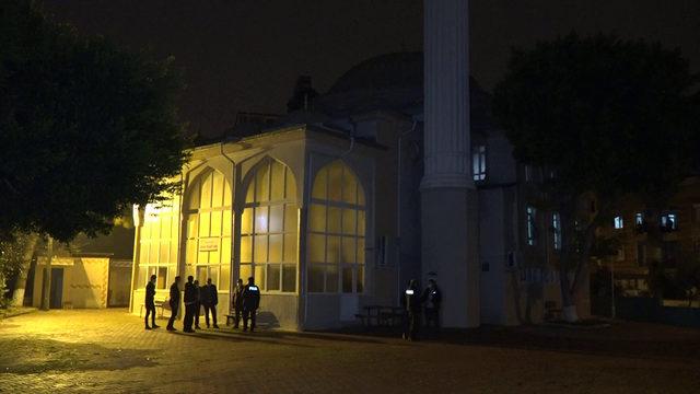 Antalya'da korkunç olay! Caminin korkuluklarında iple asılı halde ölü bulundu