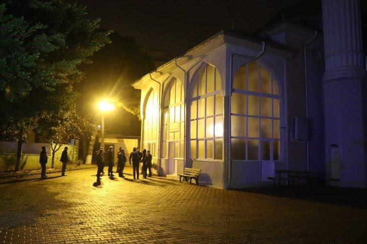 ‘Namaz kılacağım’ diyerek kapattırmadığı camide ölü bulundu G4