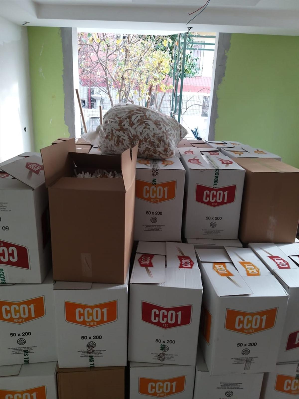 Adana'da ka&ccedil;ak 2 milyon 740 bin makaron ele ge&ccedil;irildi