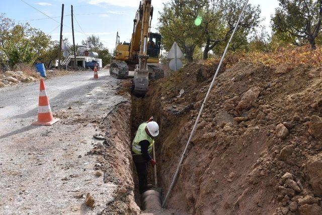 Gülnar’a 27.5 kilometre içmesuyu hattı döşendi