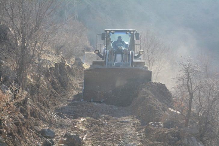 Narlı Mahallesi’nin mezarlık sorununa valilik son verdi G3