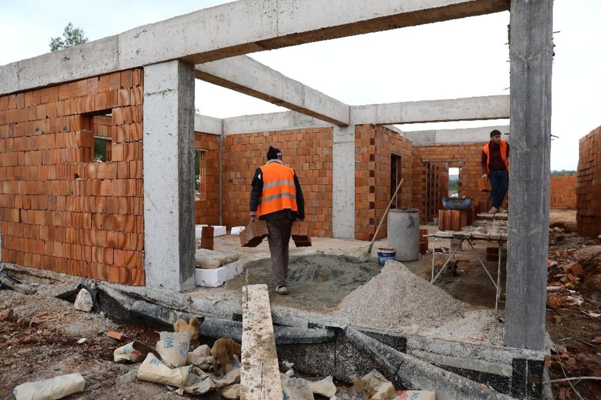 Sokak Hayvanları Bakım Evi&rsquo;nde hummalı &ccedil;alışma