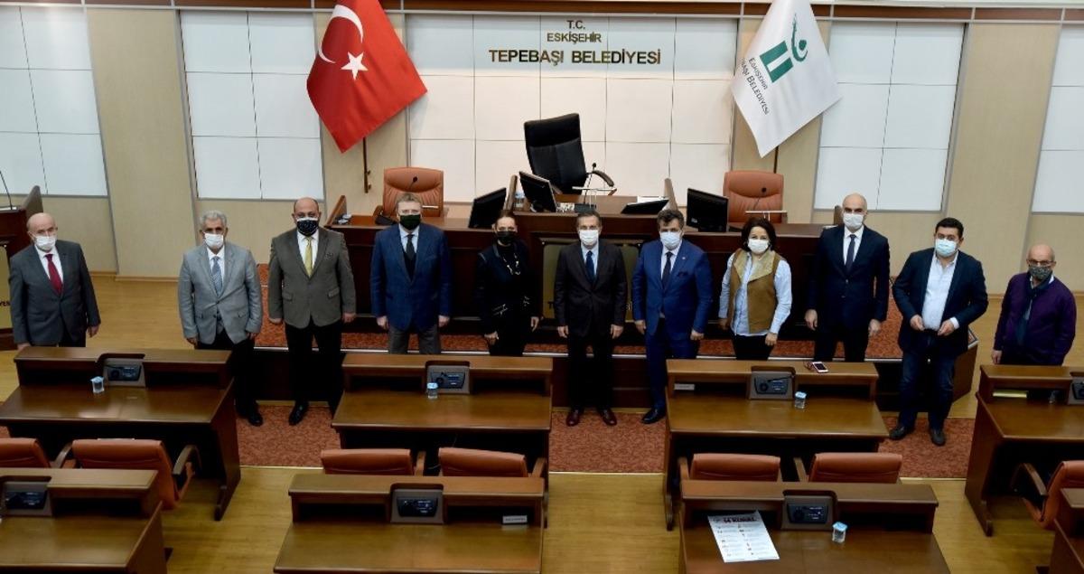 Tepebaşı&rsquo;nda zor durumdaki esnafa destek