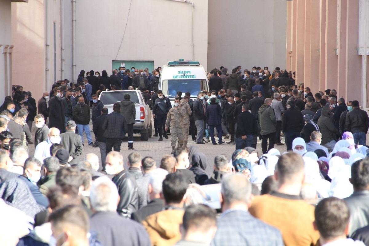 Şırnak&rsquo;ta g&ouml;&ccedil;&uuml;k altında kalan iş&ccedil;inin cansız bedenine ulaşıldı