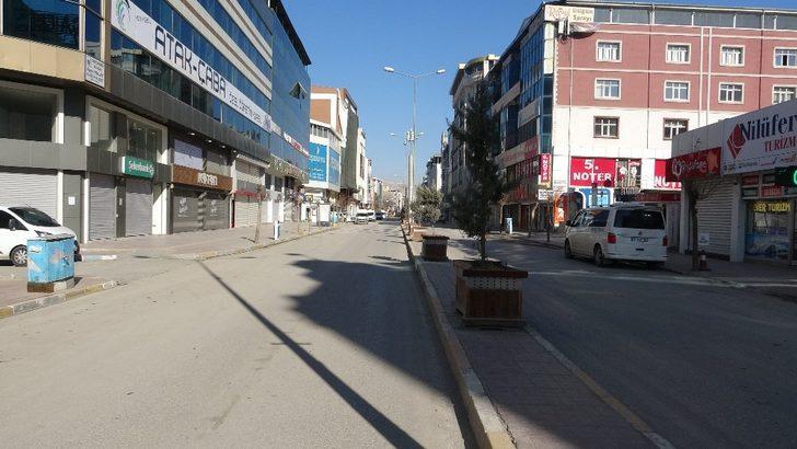 Van caddeleri boş kaldı G5