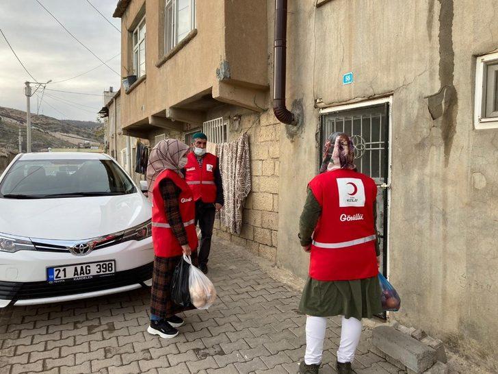 Türk Kızılayından engelli, yaşlı ve hastalara ziyaret G2