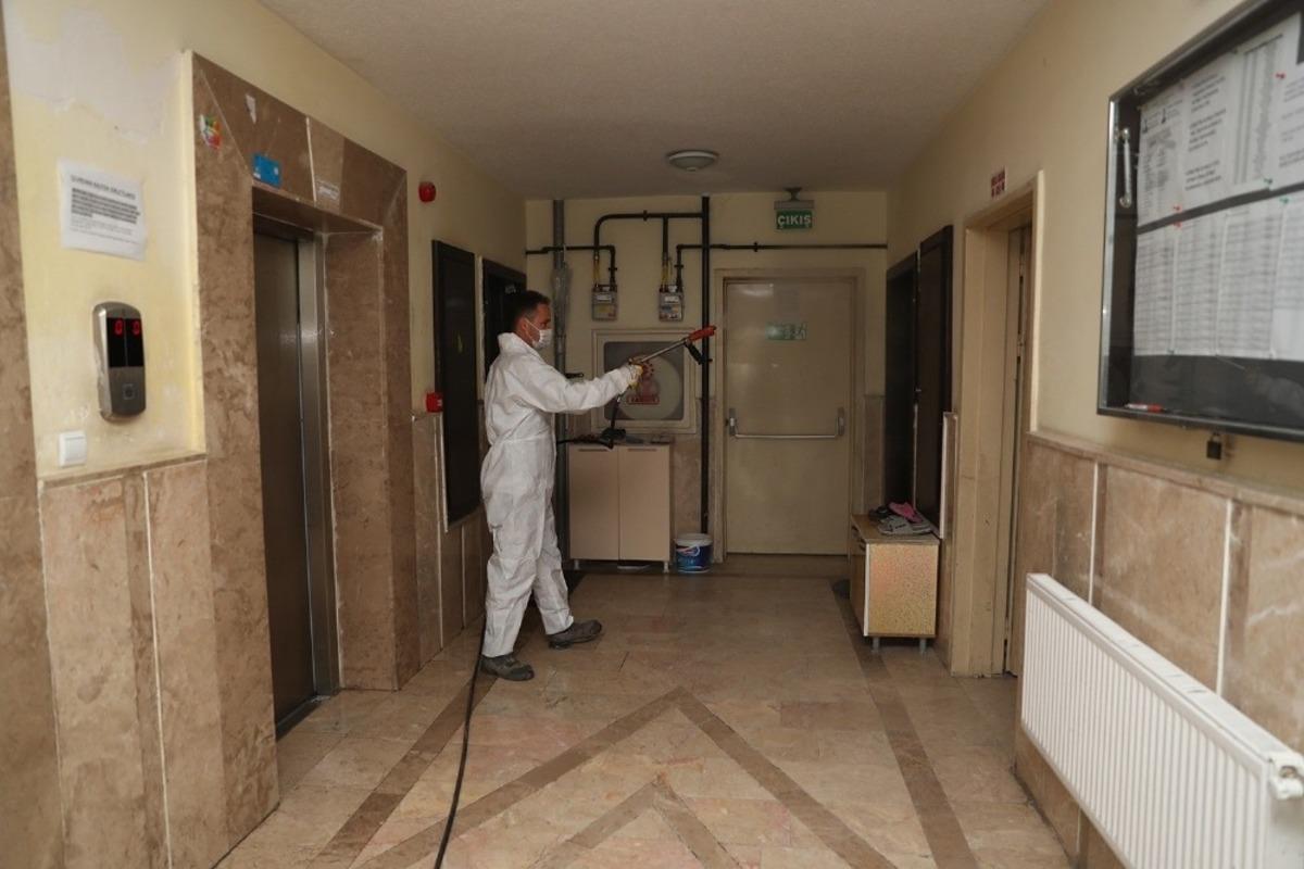 Pamukkale&rsquo;de 2 bin bina dezenfekte edildi