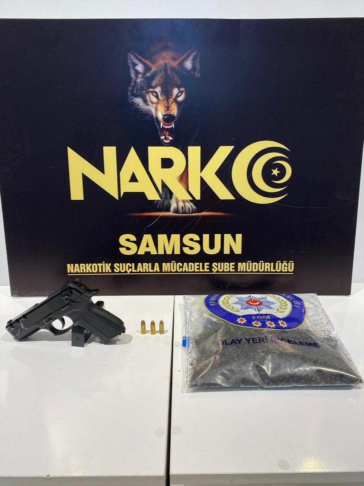 GÜNCELLEME - Samsun'da uyuşturucu operasyonlarında gözaltına alınan şüphelilerden 4'ü tutuklandı G1