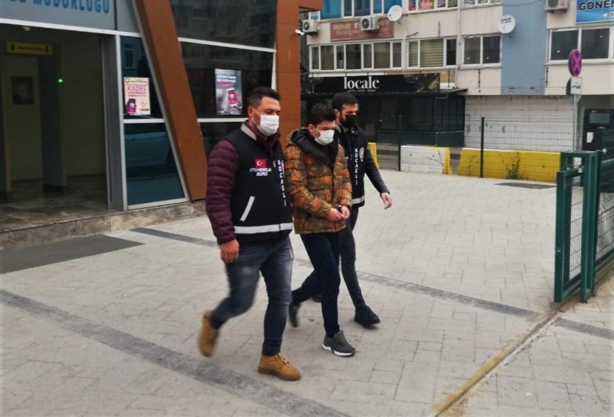 Deneme s&uuml;r&uuml;ş&uuml; bahanesiyle bindiği otomobili &ccedil;alan ş&uuml;pheli tutuklandı