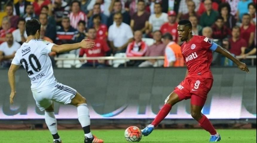 Beşiktaş Antalyaspor maçı canlı izle: Şampiyonun maçı seyircisiz!