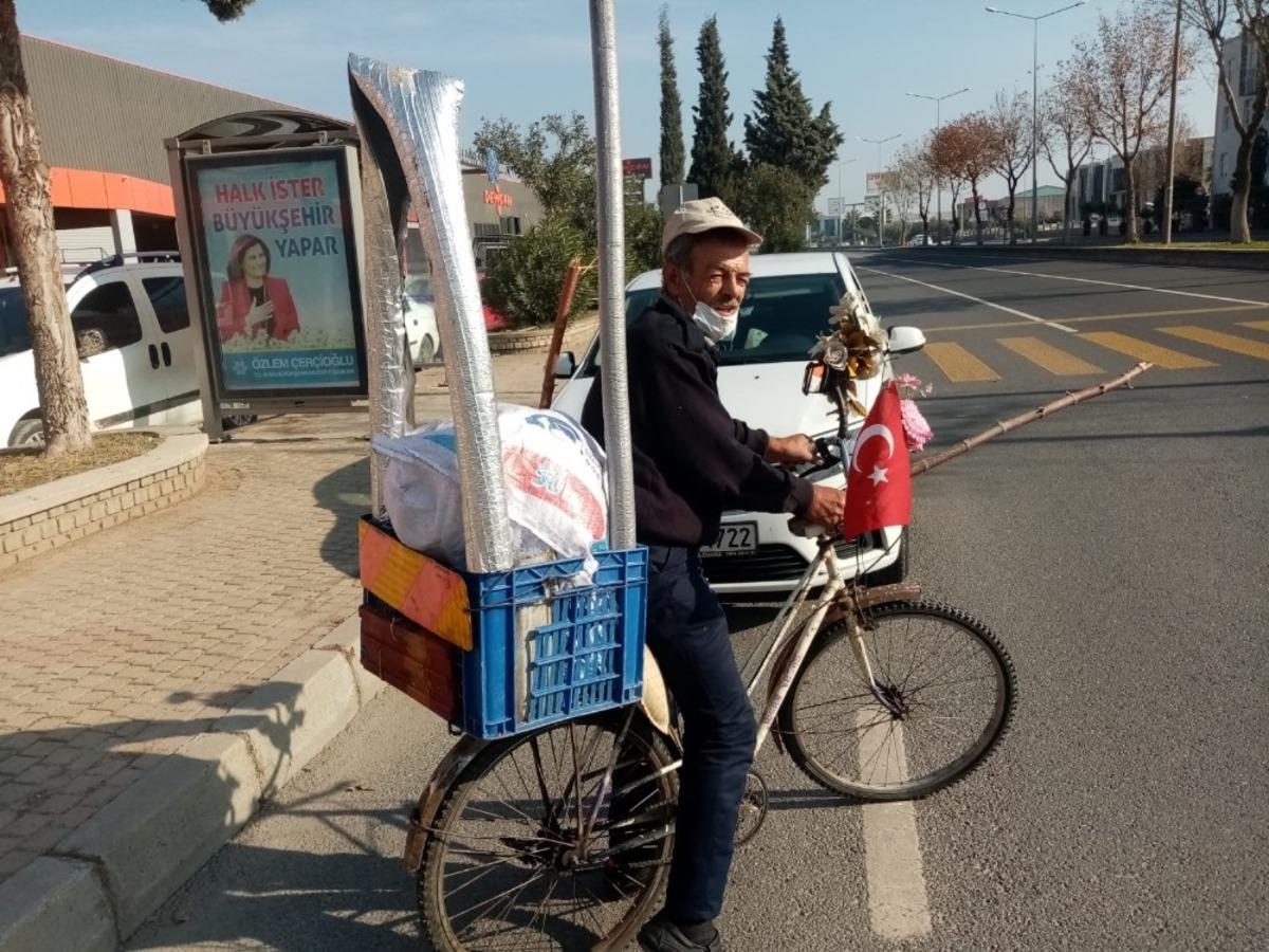 Feyzullah Dede, emekli olduktan sonra bisikleti ile yeniden gen&ccedil;leşti