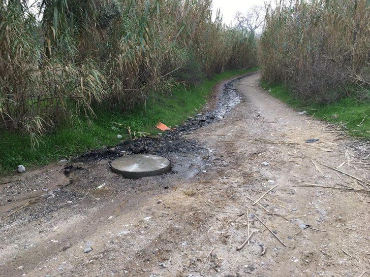 Sokak ortasından akan kanlı su paniğe neden oldu G5