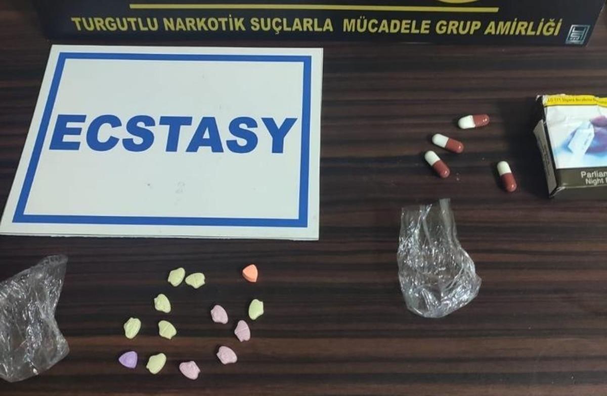 Turgutlu&rsquo;da torbacı operasyonu: 3 tutuklama