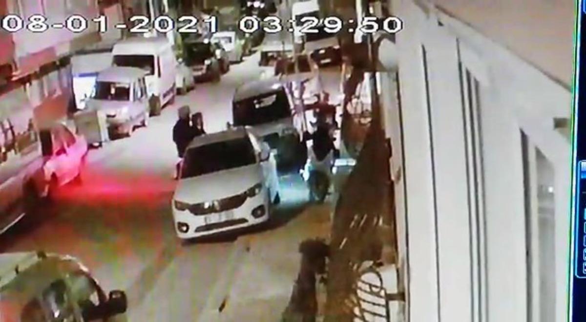 (&Ouml;zel) Maltepe&rsquo;de dakikalar i&ccedil;erisinde motosiklet hırsızlığı