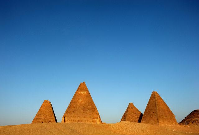nubiya piramitleri