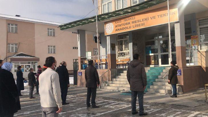 Kars’a tüm okullarda İstiklal Marşı okundu G2