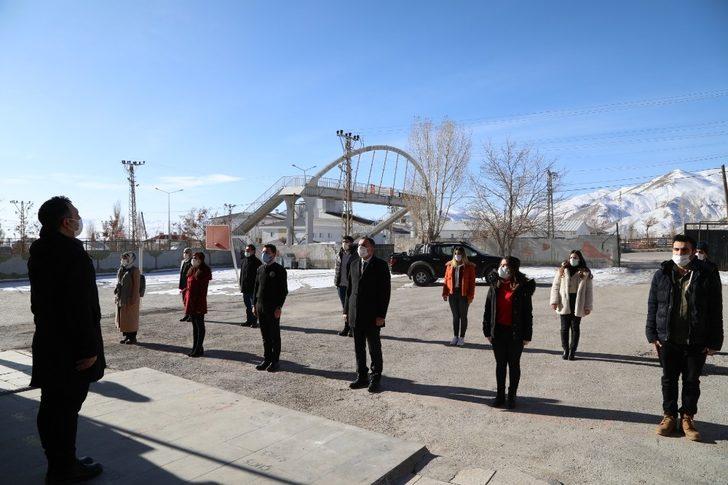 Başkale’de bayrak töreni G4