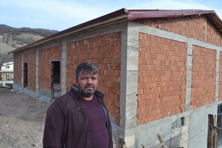 Samanlığı kül oldu, çaresizce düşünürken yardım gecikmedi G2