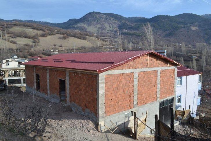 Samanlığı kül oldu, çaresizce düşünürken yardım gecikmedi G4