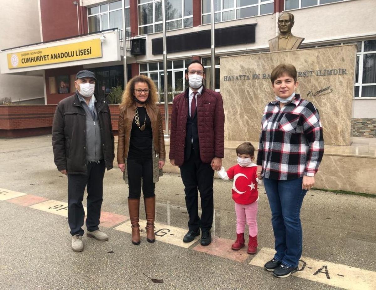 Minik Başak, bayrak t&ouml;reni coşkusuna ortak oldu