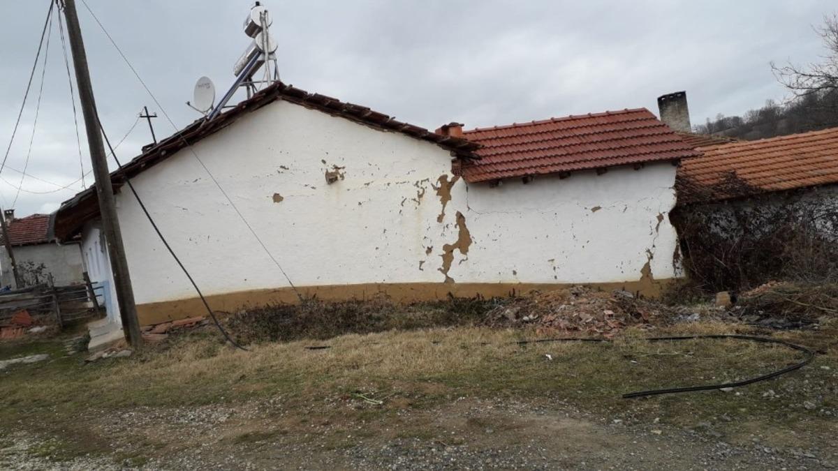 Bilecik&rsquo;te k&ouml;yl&uuml;leri &rsquo;iletişimsiz&rsquo; bırakan hırsızlık