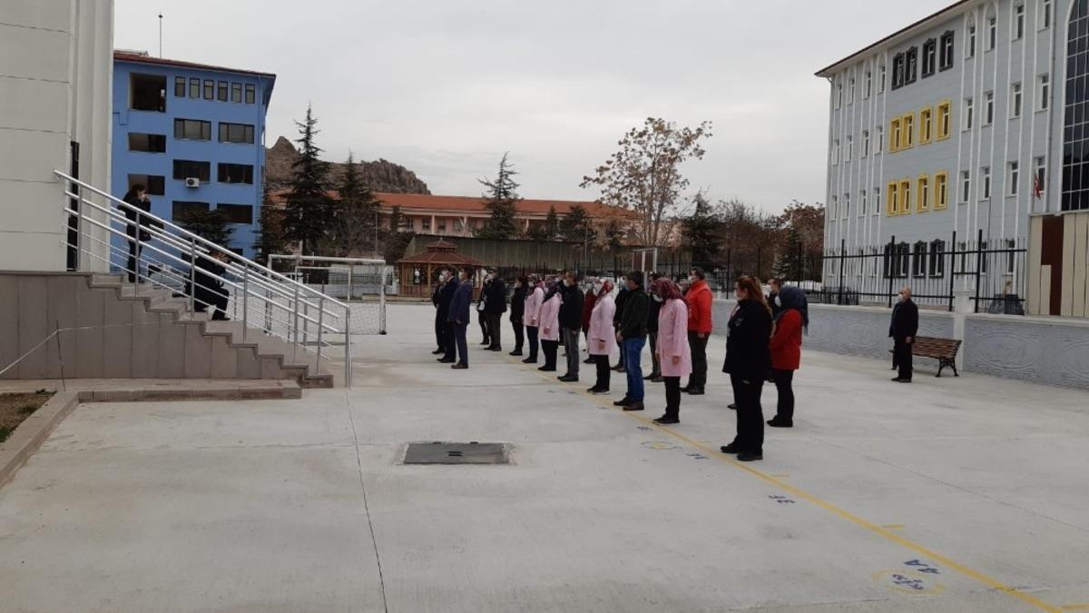 12 bine yakın &ouml;ğretmen, 147 bine yakın &ouml;ğrenci y&uuml;z y&uuml;ze eğitimin başlayacağı g&uuml;n&uuml; bekliyor