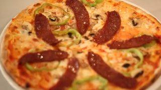 Karışık pizza nasıl yapılır? İşte karışık pizza tarifi
