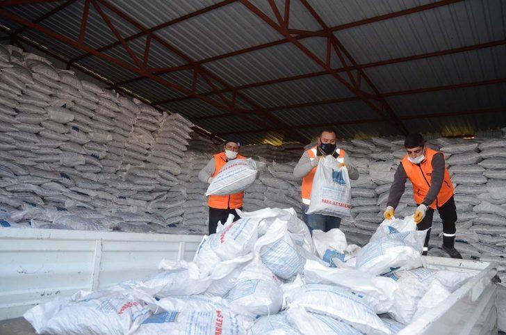 Kuşadası Belediyesi salgın boyunca vatandaşla dayanışma için seferber oldu G4