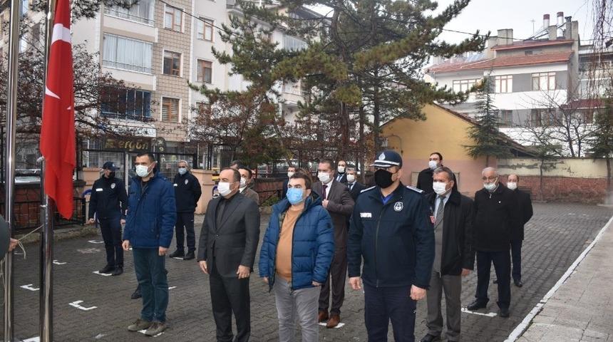 Başkan S&uuml;l&uuml;k bayrak t&ouml;renine katıldı