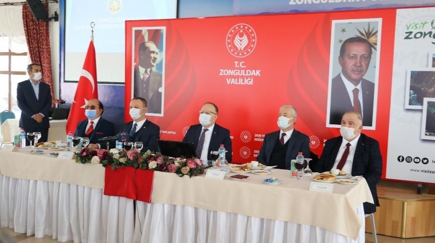 Vali Tutulmaz, 2020 yılı &ccedil;alışmalarını aktardı