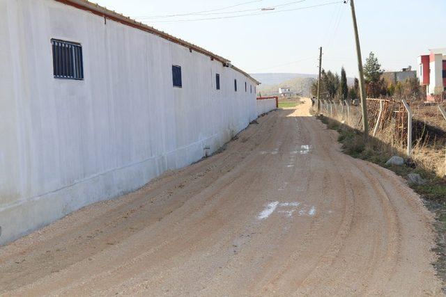 Karaköprü kırsalında yol çalışmaları sürüyor