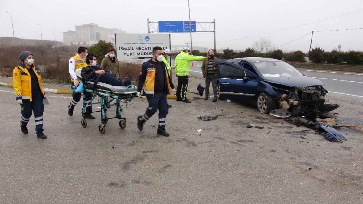 Karab&uuml;k&rsquo;te 3 ayrı trafik kazasında 8 kişi yaralandı