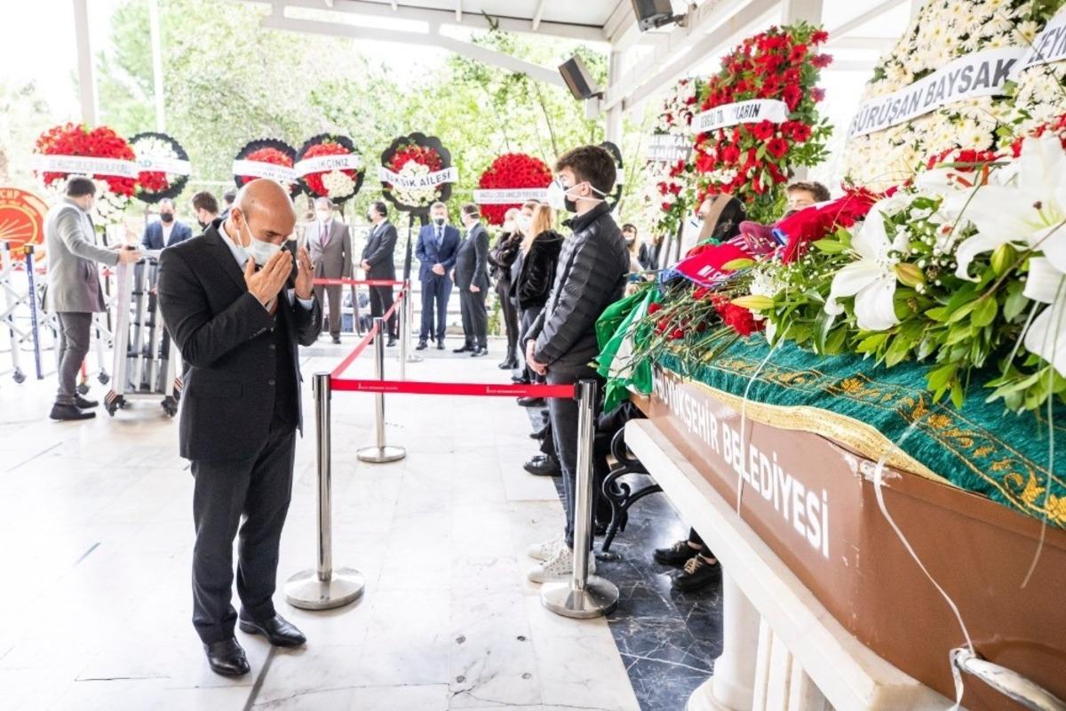 Eski Karşıyaka Belediye Başkanı Baysak&rsquo;a veda