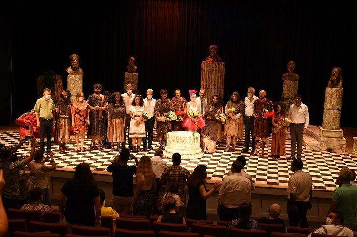 Tarsus Belediyesi Şehir Tiyatrosuna 3 ödül G4