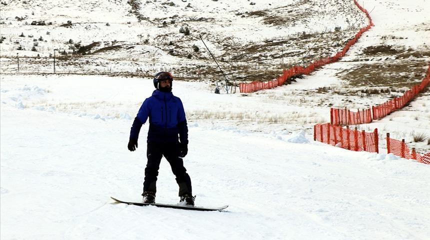 Yapay karla sezonu açtı, en sakin dönemini yaşıyor! Kartalkaya nerede? Kartalkaya’da kar var mı? Kartalkaya Kayak Merkezi açık mı? İşte son durum!