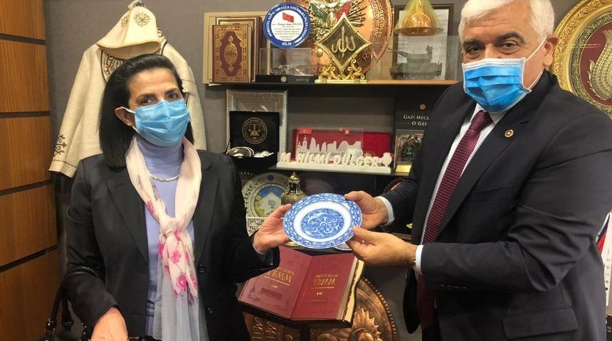 B&uuml;y&uuml;kel&ccedil;isi Theresa Cutajar&rsquo;dan Milletvekili D&uuml;lger&rsquo;e ziyaret