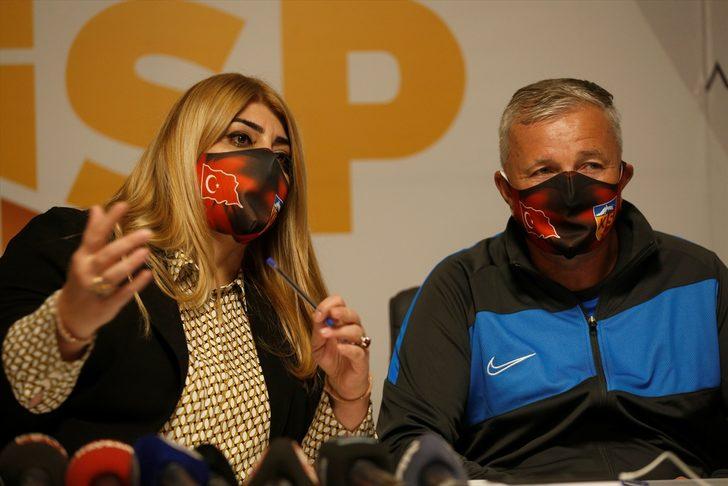 Kayserispor, teknik direktör Dan Petrescu için imza töreni düzenledi G1