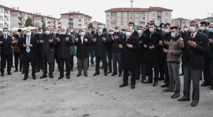 Kütahya’da Dumlupınar Semt Pazarı açıldı G3