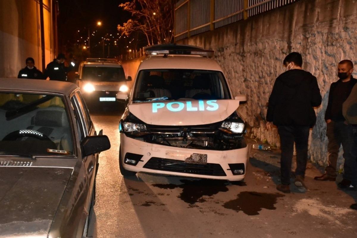 Azılı hırsız, polis aracına &ccedil;arpınca yakayı ele verdi