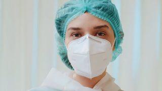 Zülfü Livaneli yazdı, Ferhat Göçer seslendirdi! Sağlık çalışanlarına ağıt