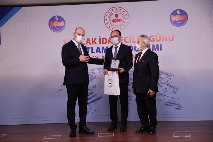 Başkale Kaymakamı Solak’a ‘yılın idarecisi’ ödülü G4