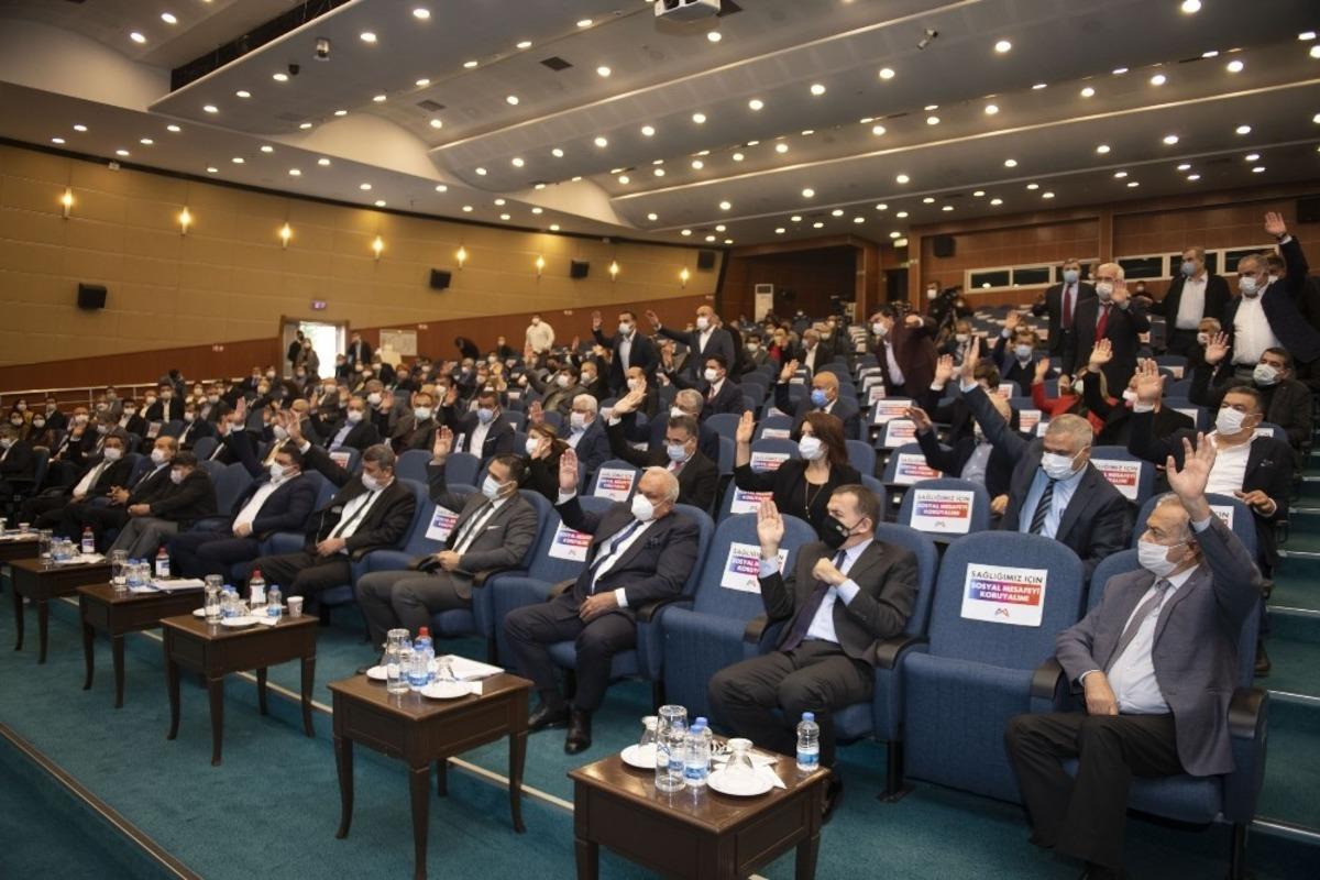 Mersin B&uuml;y&uuml;kşehir Meclisinde cemevi tartışması